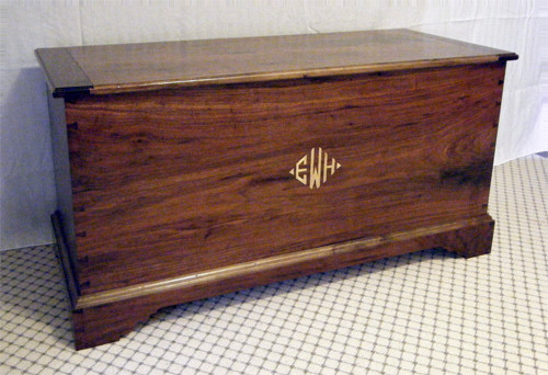 Six-board Chest