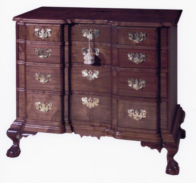 Blockfront Chest of Drawers