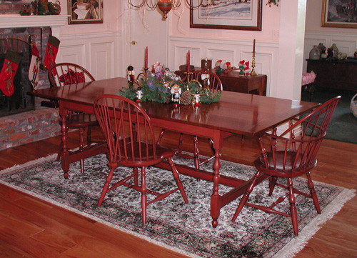 Colonial Style Tavern Table and Windsor Chairs